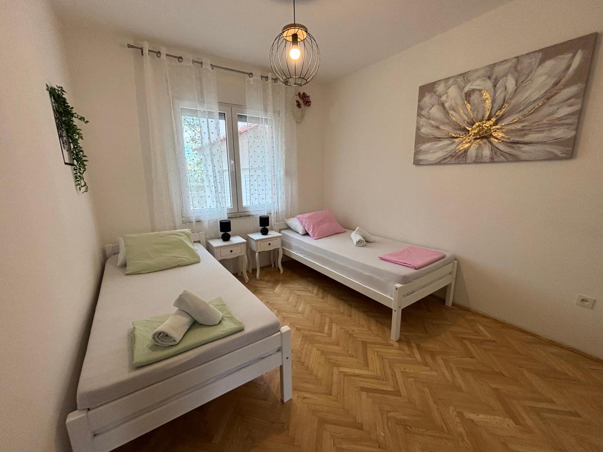 Guest House With Pool Ante فرسي المظهر الخارجي الصورة